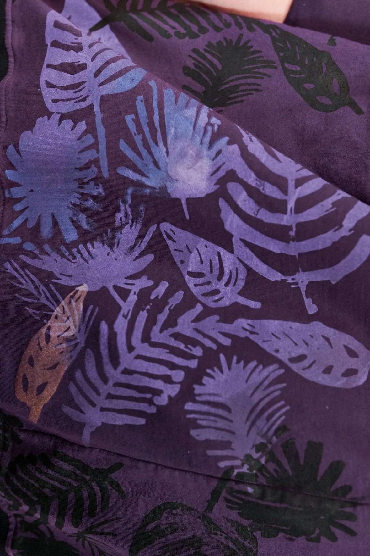 2318 Crossroads Top-Moonrise-Tropic