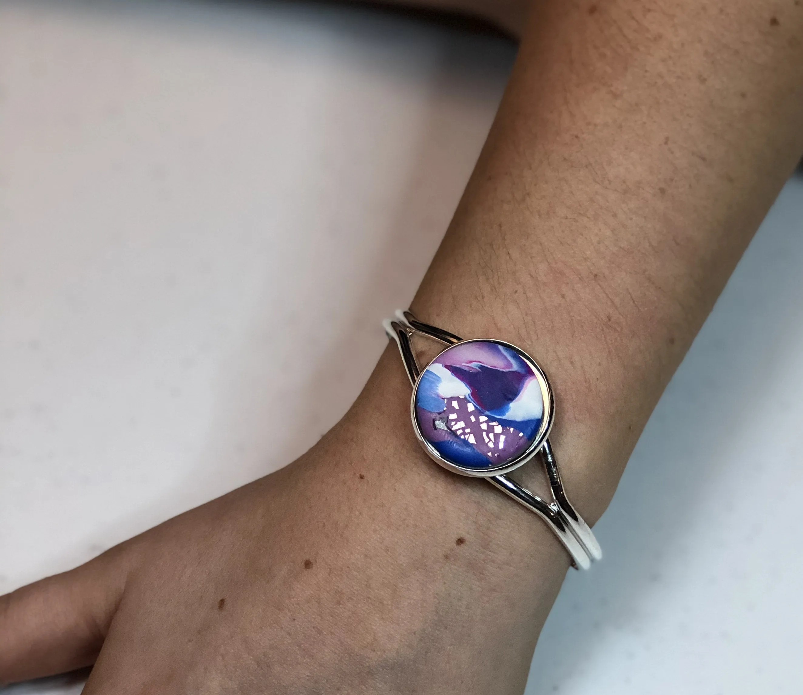 25mm Round Focal Bangle - Blue