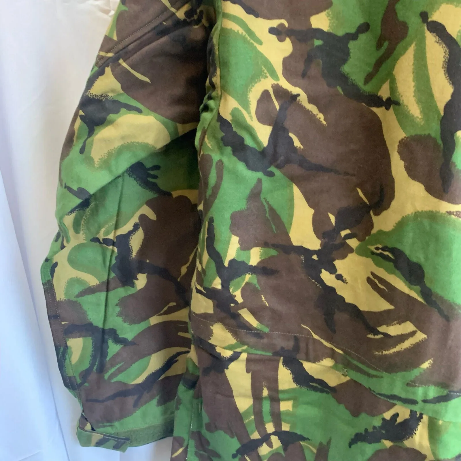 Genuine British Army Jungle DPM Camouflage Smock Combat Jacket - Size 190/104