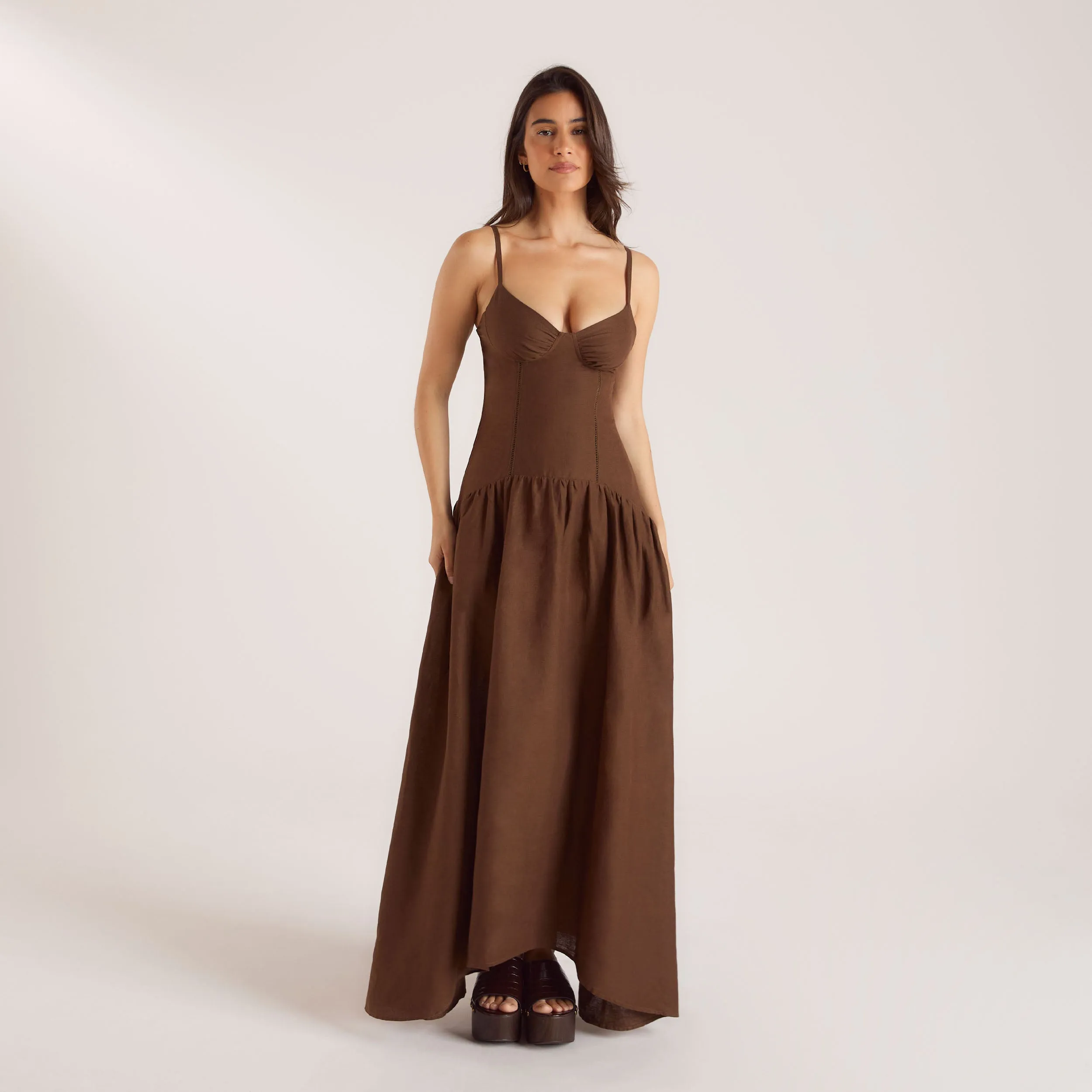 Maxikleid aus Leinenmischung mit Tiefem Bund - Schokolade