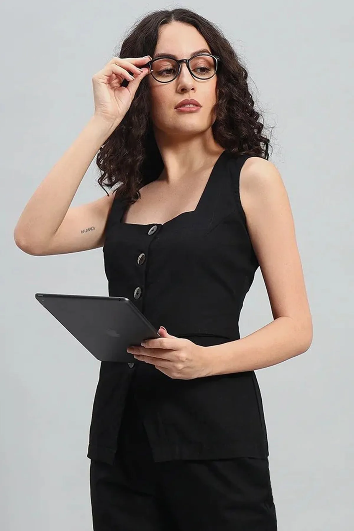 Square Neck Linen Vest, Black