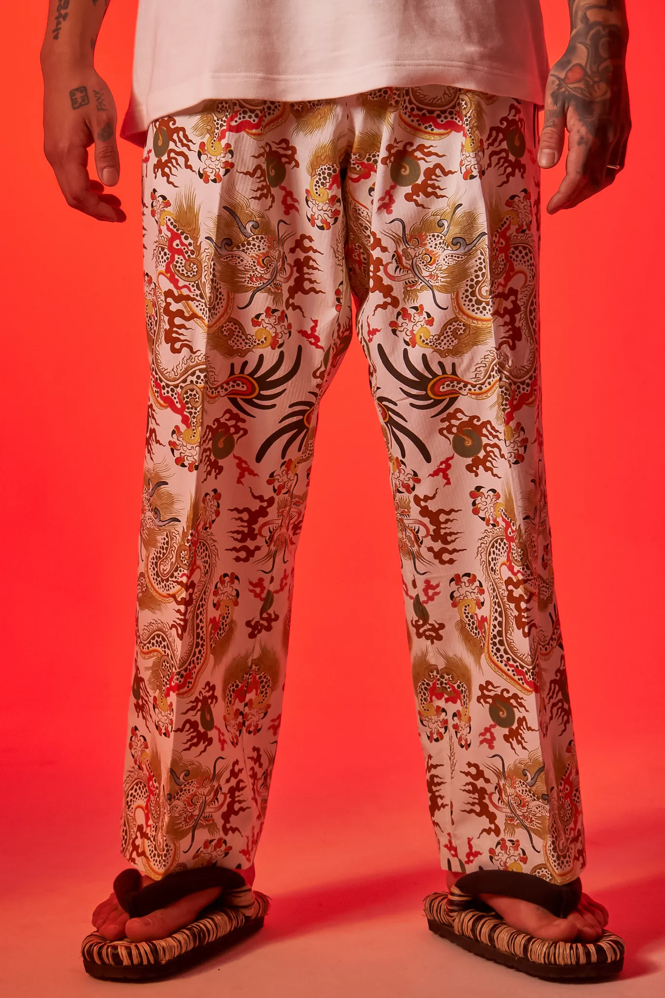 [UNISEX] TOMAS TOMAS X LOCO MOSQUITO 108 DRAGONS OFF-WHITE BELTED TROUSERS