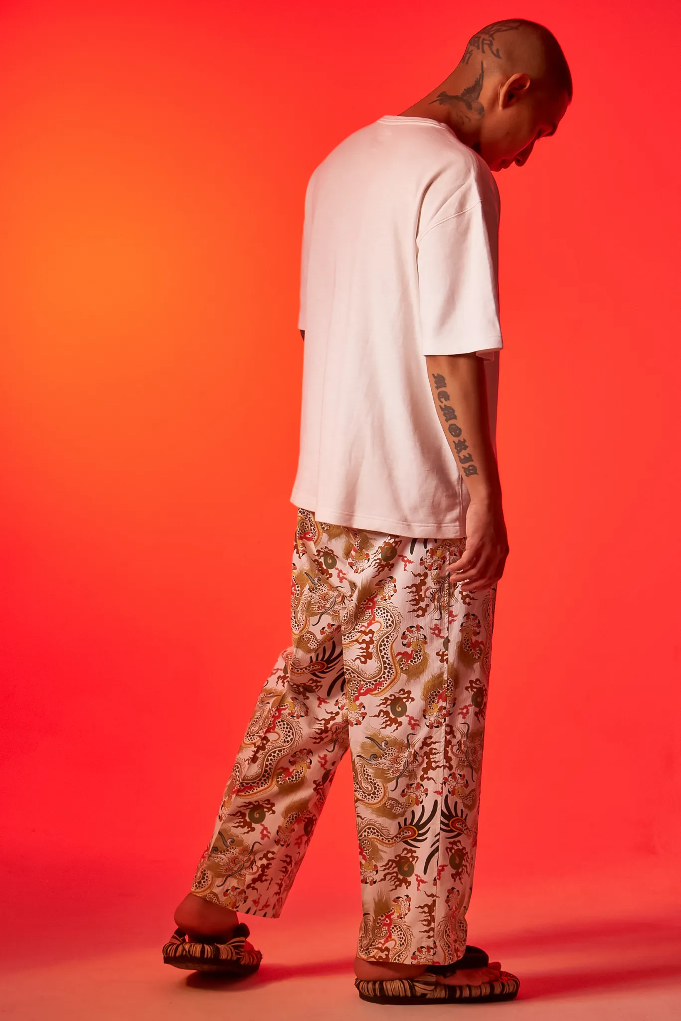 [UNISEX] TOMAS TOMAS X LOCO MOSQUITO 108 DRAGONS OFF-WHITE BELTED TROUSERS