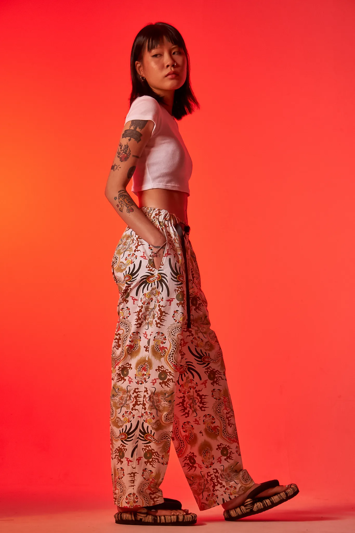 [UNISEX] TOMAS TOMAS X LOCO MOSQUITO 108 DRAGONS OFF-WHITE BELTED TROUSERS