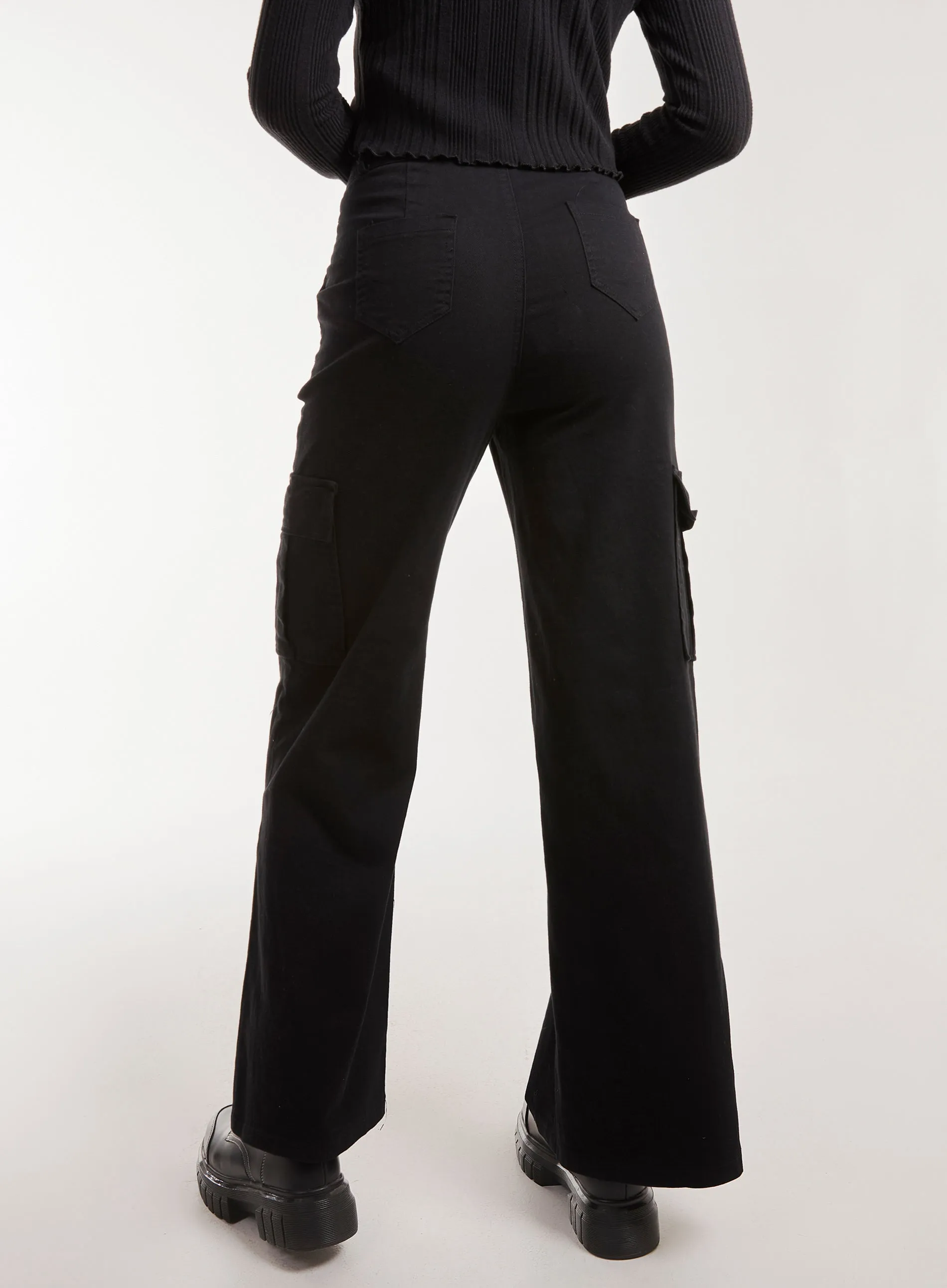Wide Straight Leg With Split Pocket Cargo Trousers